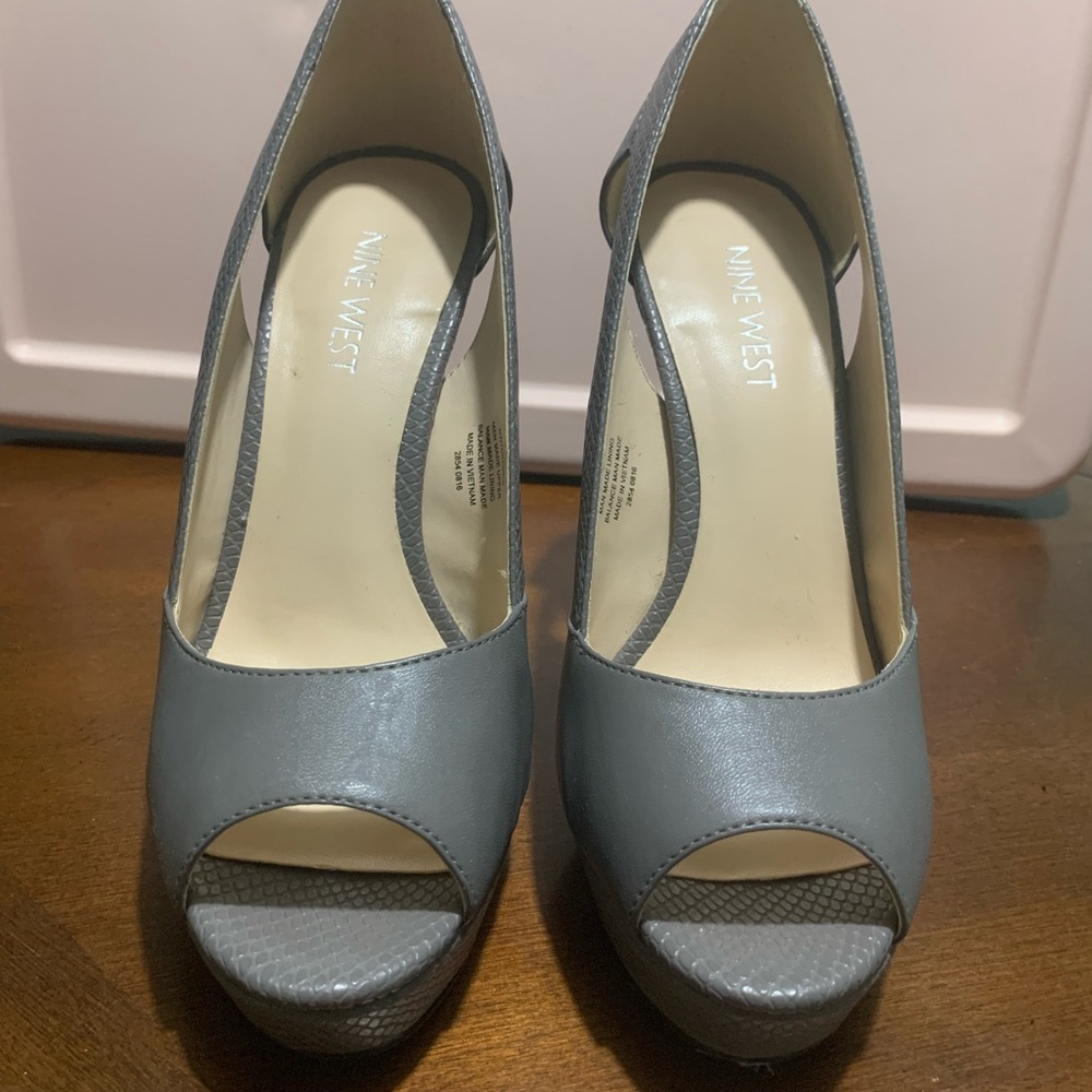 Nine West Gray Platform Peep Toe Heels